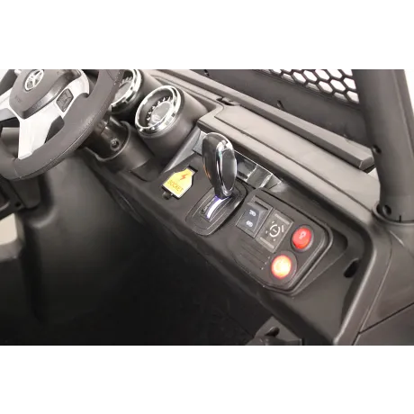 Электромобиль RiverToys Mercedes-Benz Unimog Concept P555BP 4WD (черный глянцевый) - Фото 8